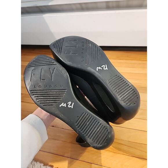 Fly London Silver Gray Wedge Women Size 39 (8-8.5) Ankle Strap Black - Picture 8 of 8